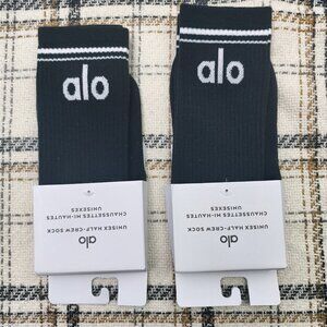NWT ALO Yoga Socks 2 Pairs